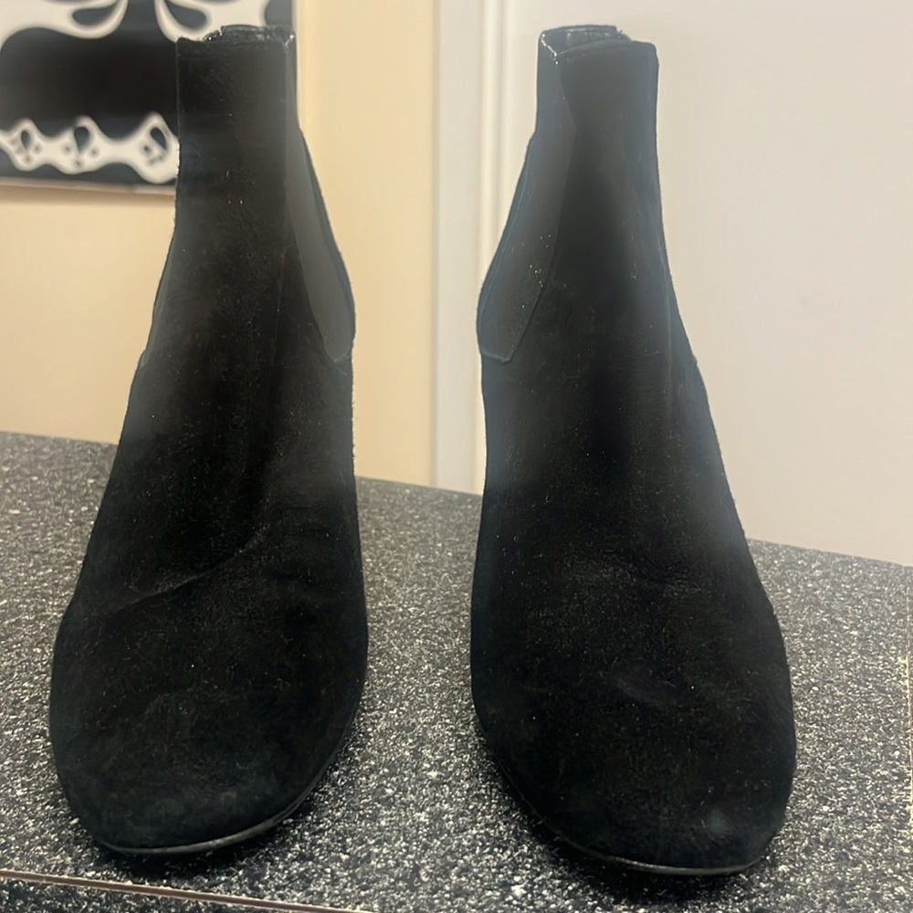 Minelli Ankle boots in Suede with elastic band on the sides. - Picture 2 of 6